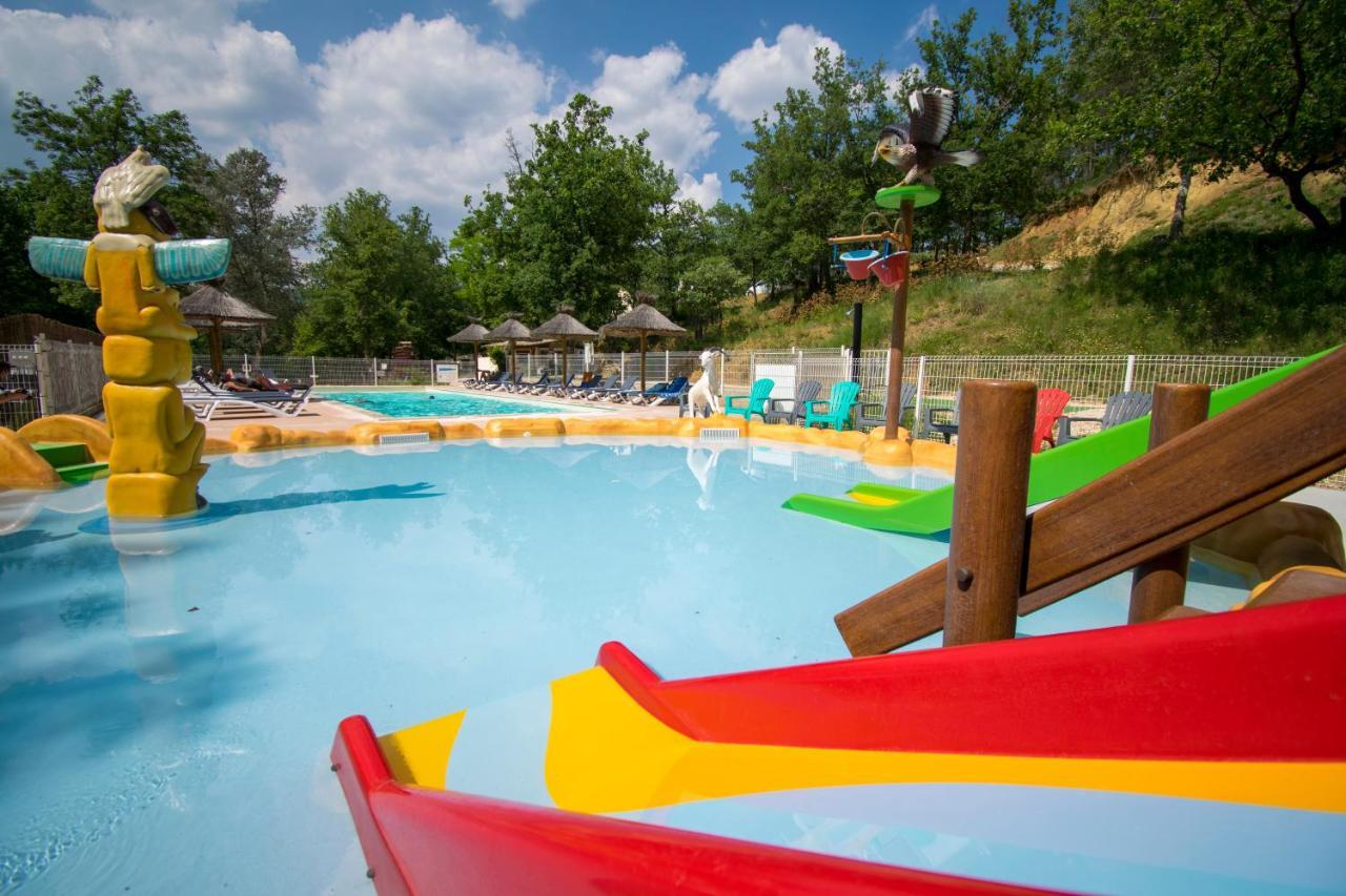 Camping Le Colorado Рустрел Екстериор снимка