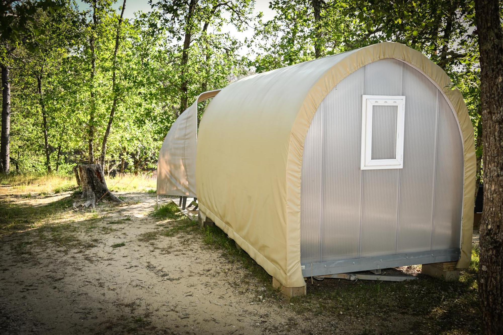 Camping Le Colorado Рустрел Екстериор снимка