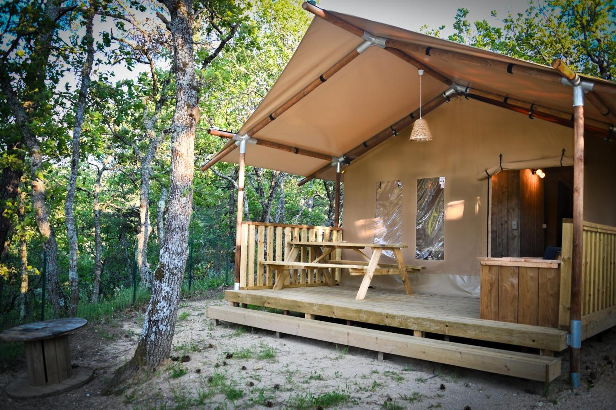 Camping Le Colorado Рустрел Екстериор снимка