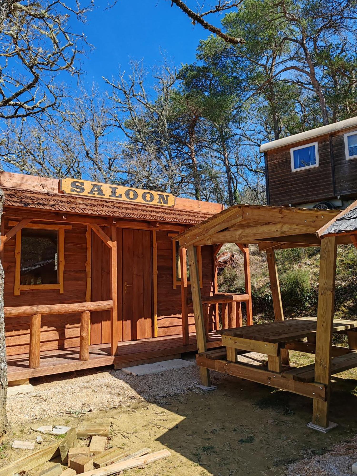 Camping Le Colorado Рустрел Екстериор снимка