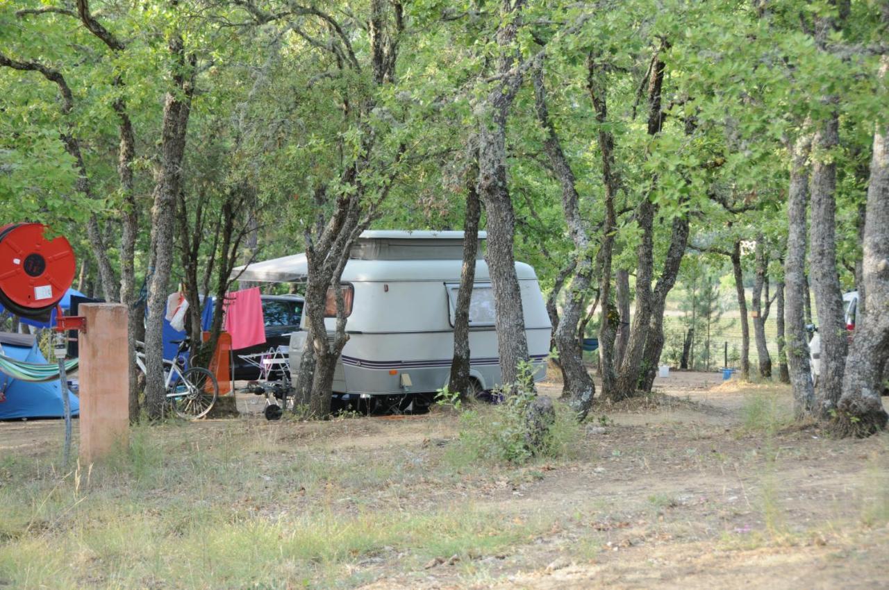 Camping Le Colorado Рустрел Екстериор снимка